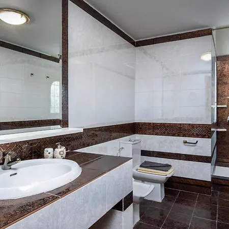 Diamanti Prime Location Villa *