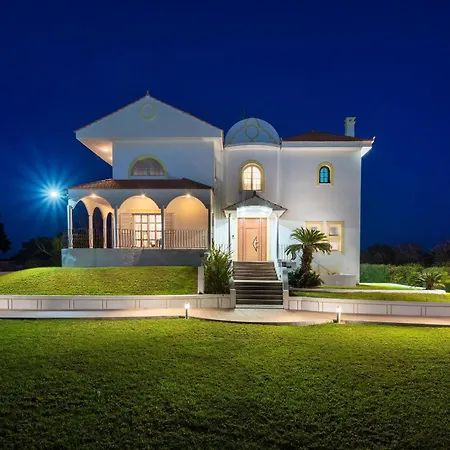 Diamanti Luxury Villa