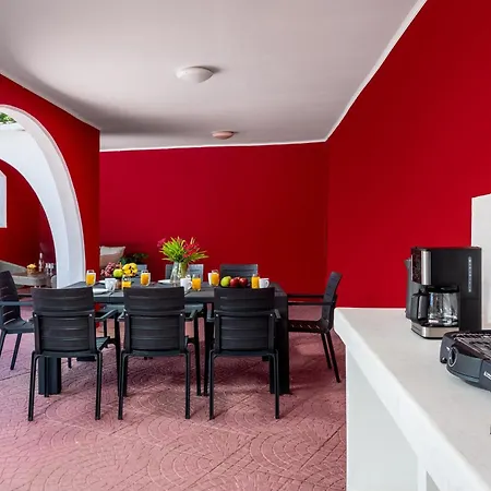 Diamanti Luxury Villa *