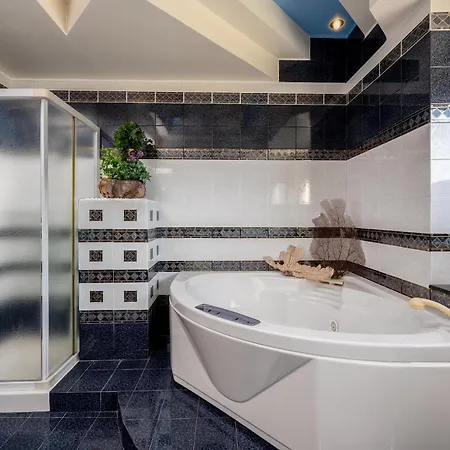 Diamanti Prime Location