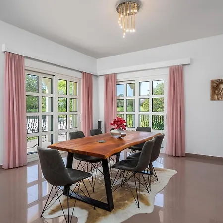 Diamanti Prime Location Rhodes City