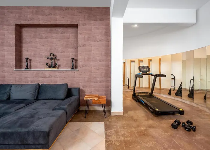 Diamanti Prime Location * Rhodes City